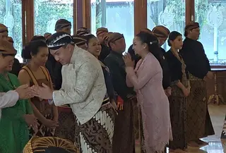 Pengukuhan penasihat raja Solo. (Liputan6.com/Fajar Abrori)