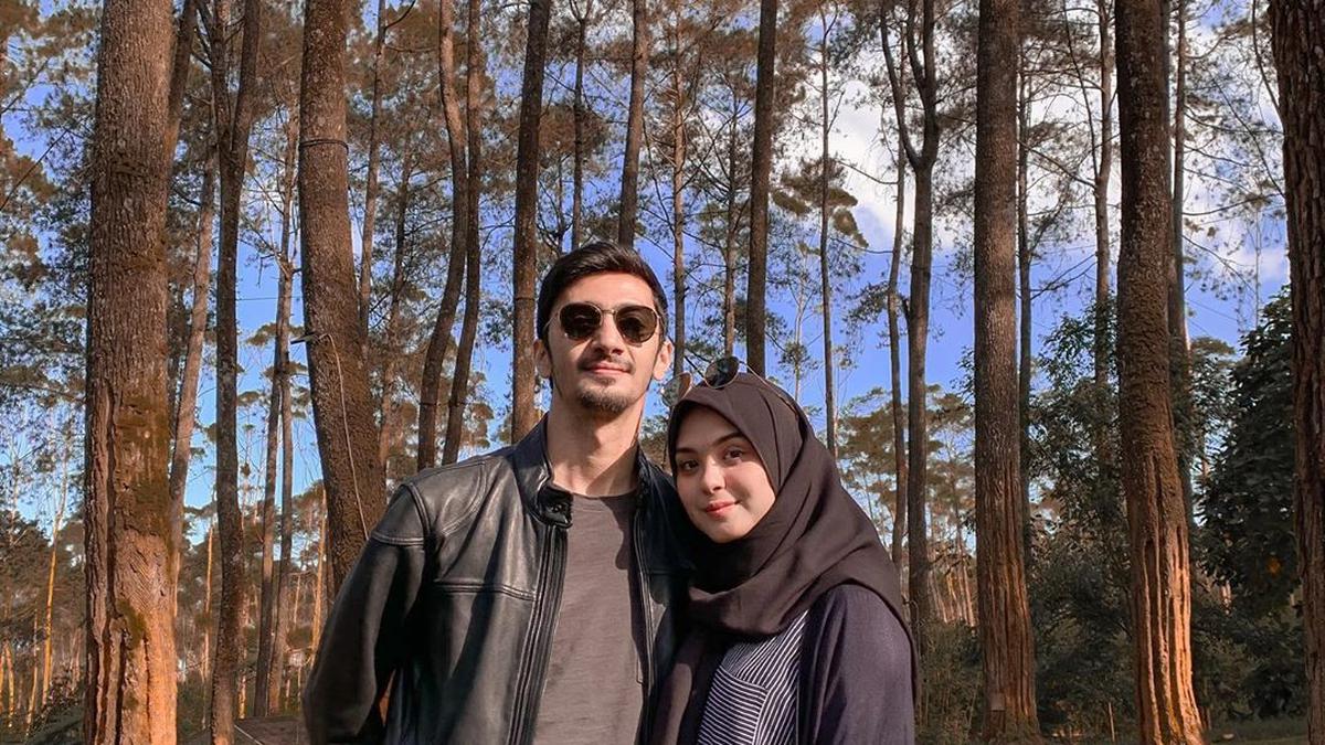 Hamil Anak Pertama, Ini 6 Momen Vebby Palwinta dan Razi Bagikan Kabar ...
