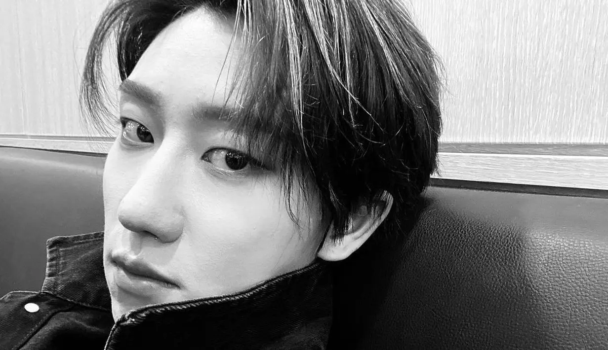 The8 memiliki tatapan mata yang tajam yang meresahkan para fans dan dijamin bikin jatuh hati. (FOTO: instagram.com/xuminghao_o/)