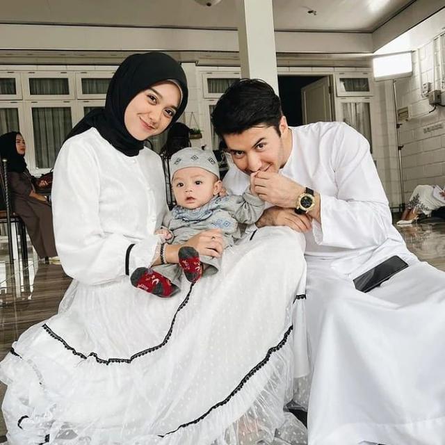 Adu Akting Lagi, Ini 7 Potret Esta Pramanita dan Bara Valentino yang Bikin Baper