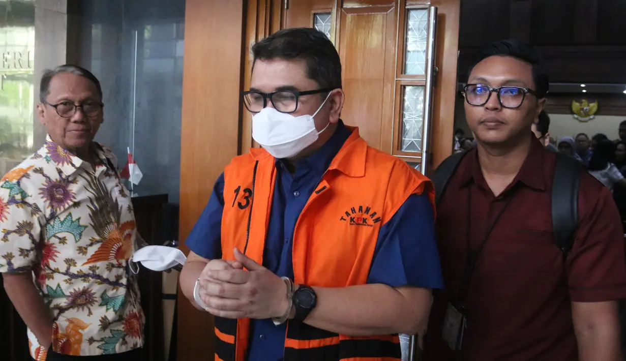 Terdakwa kasus dugaan korupsi jual beli gas antara PT PGN dengan PT IAE, Hendi Prio Santoso usai menjalani sidang pembacaan putusan di Pengadilan Tipikor, Jakarta, Kamis (20/8/2026). (KLY/ Arie Basuki)