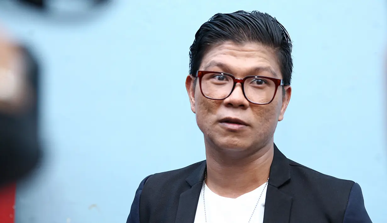 Bukan sekedar menyebutkan kriteria wanita idaman, namun Andika juga berencana akan menggelar pesta pernikahan seperti pengantin pada umumnya. Mengingat 4 pernikahan sebelumnya tak diadakan pesta. (Nurwahyunan/Bintang.com)