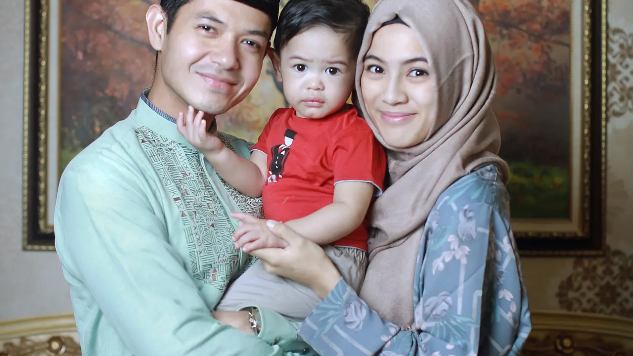 [Bintang] Dude Harlino - Alyssa Soebandono
