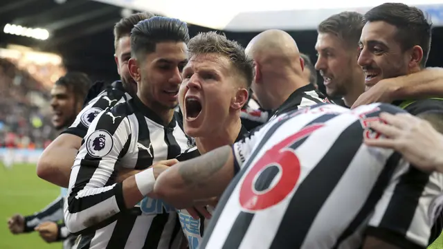 Newcastle United, Manchester United, Premier League