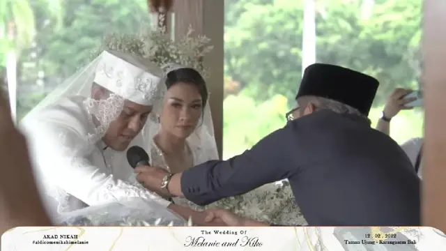 Pernikahan Melanie Putria dan Aldico Sapardan. (Tangkapan Layar YouTube/  Fit with MeL - by Melanie Putria)