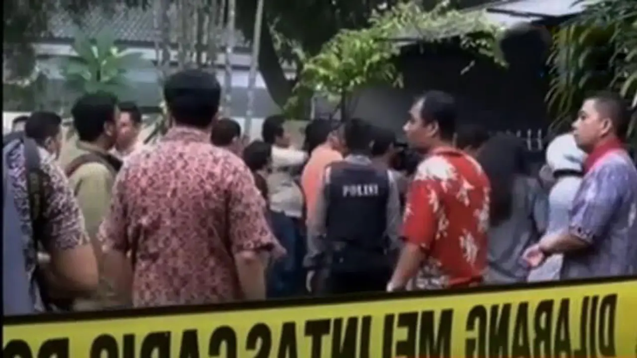 Pembunuhan Sadis Satu Keluarga di Medan, Polisi Sisir TKP