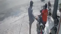 CCTV Rekam Aksi Gembong Narkoba Kabur Usai Sidang di PN Lubuk Pakam