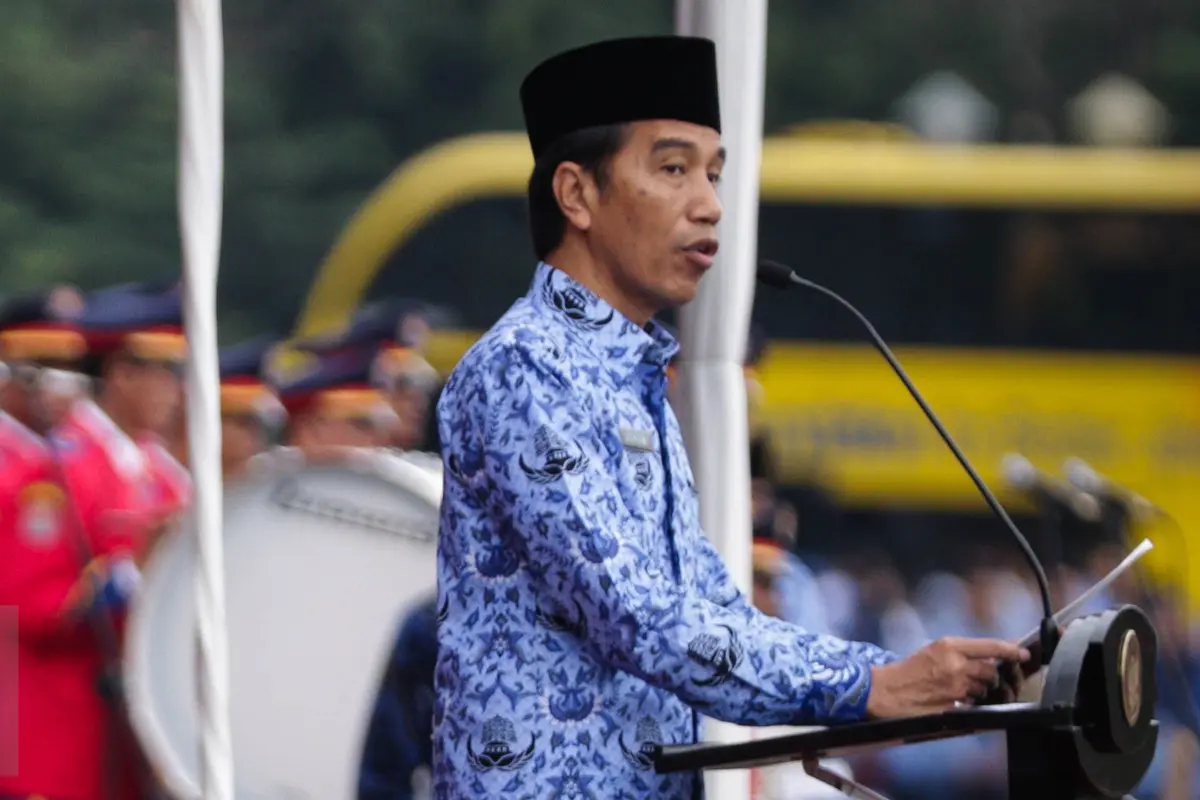 20161129-Jokowi Pimpin Upacara HUT ke-45 Korpri di Monas-Jakarta