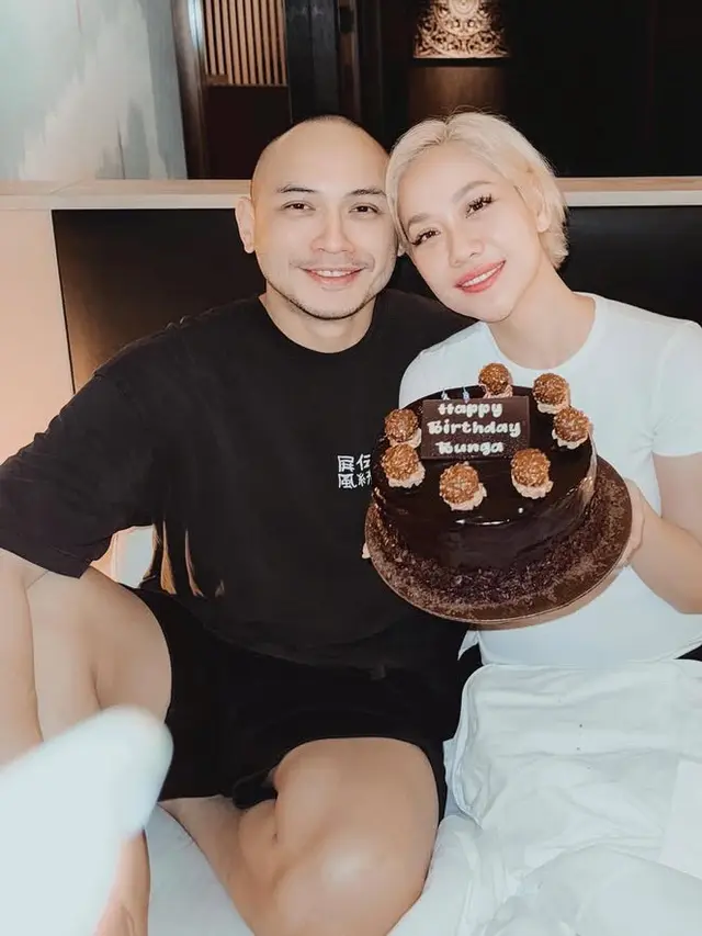 Bunga Citra Lestari ulang tahun ke-42. [@itsmebcl]