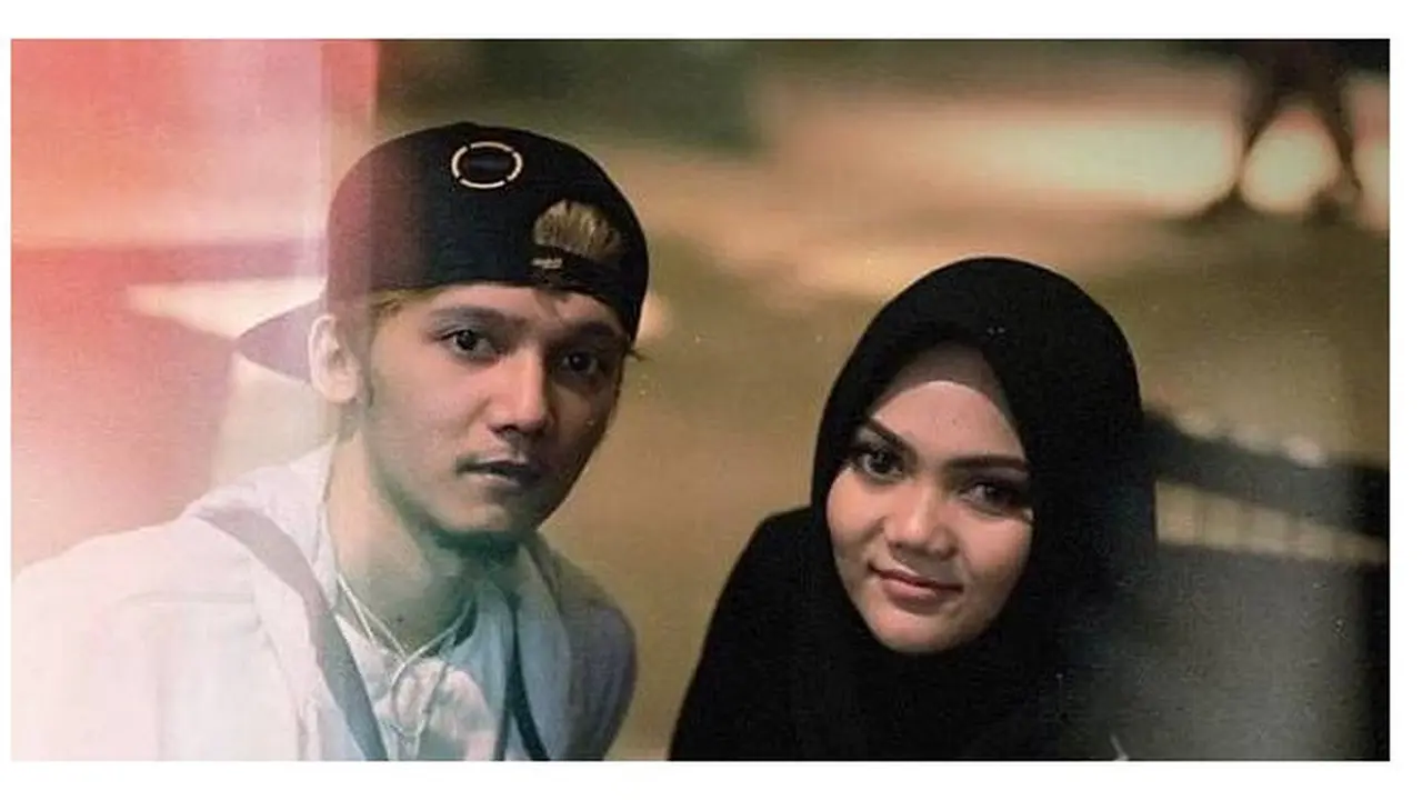 6 Artis Tanah Air Ini Ternyata Punya Saudara Kembar, Kompak Abis