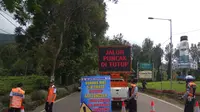 Ilustrasi Penutupan Jalan di Puncak (Liputan6.com/Achmad Sudarno)