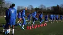 Sebagai informasi, Piala Dunia 2026 akan berlangsung di Amerika Serikat, Meksiko, dan Kanada. Tampak dalam foto,para pemain Timnas Prancis saat mengikuti sesi latihan di pusat pelatihan New England Revolution di Foxborough, Massachusetts, pada 25 Maret 202. (Franck FIFE/AFP)