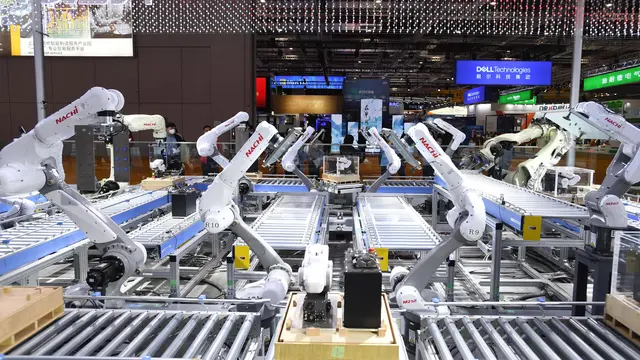FOTO: Aneka Peralatan Teknik Dipamerkan di China International Import Expo