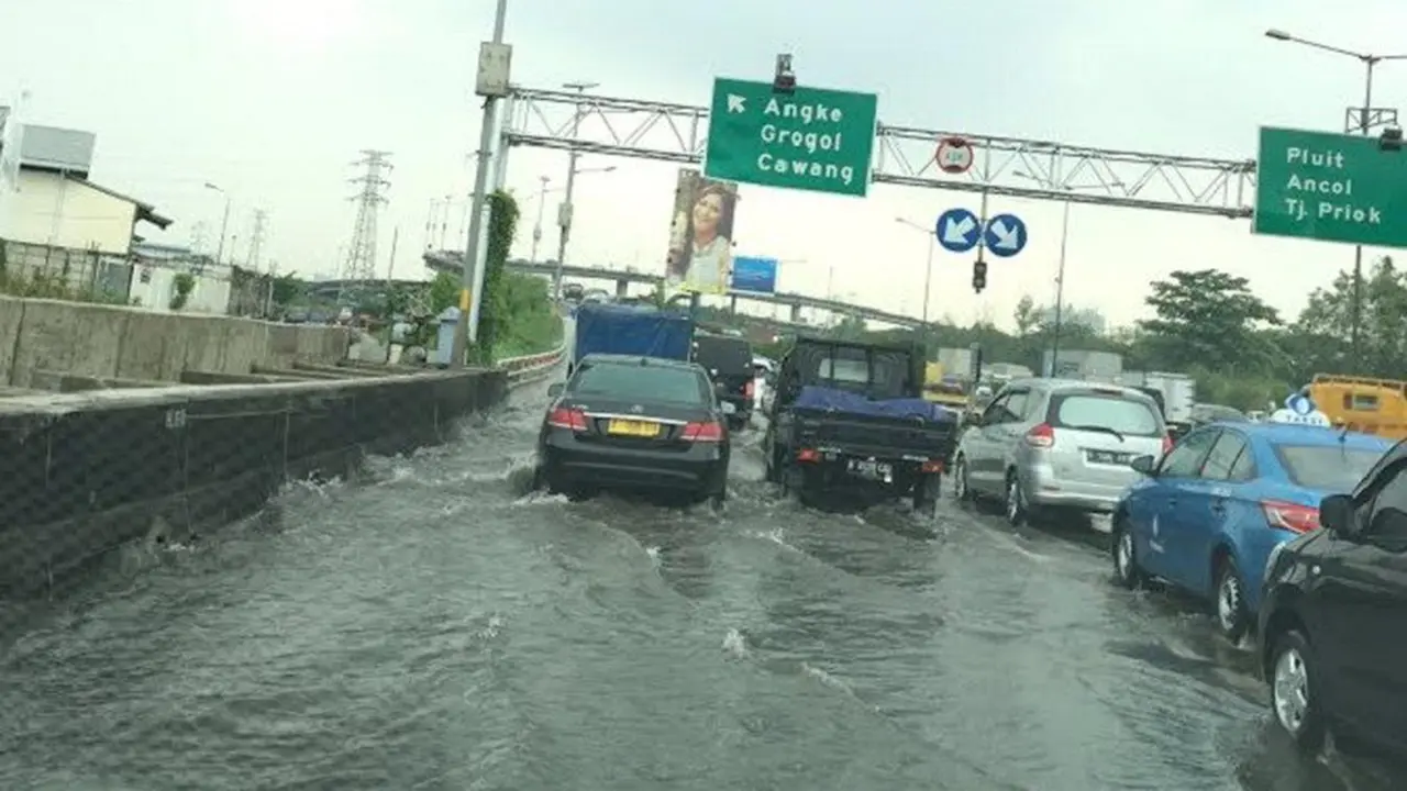 Genangan Tol Bandara