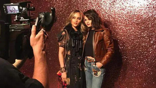 Cinta Laura dan Selena Gomez