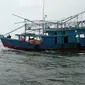 operasi Sea Rider KKP menertibkan 5 kapal perikanan yang diduga menangkap ikan tidak sesuai izin. (Dok KKP)