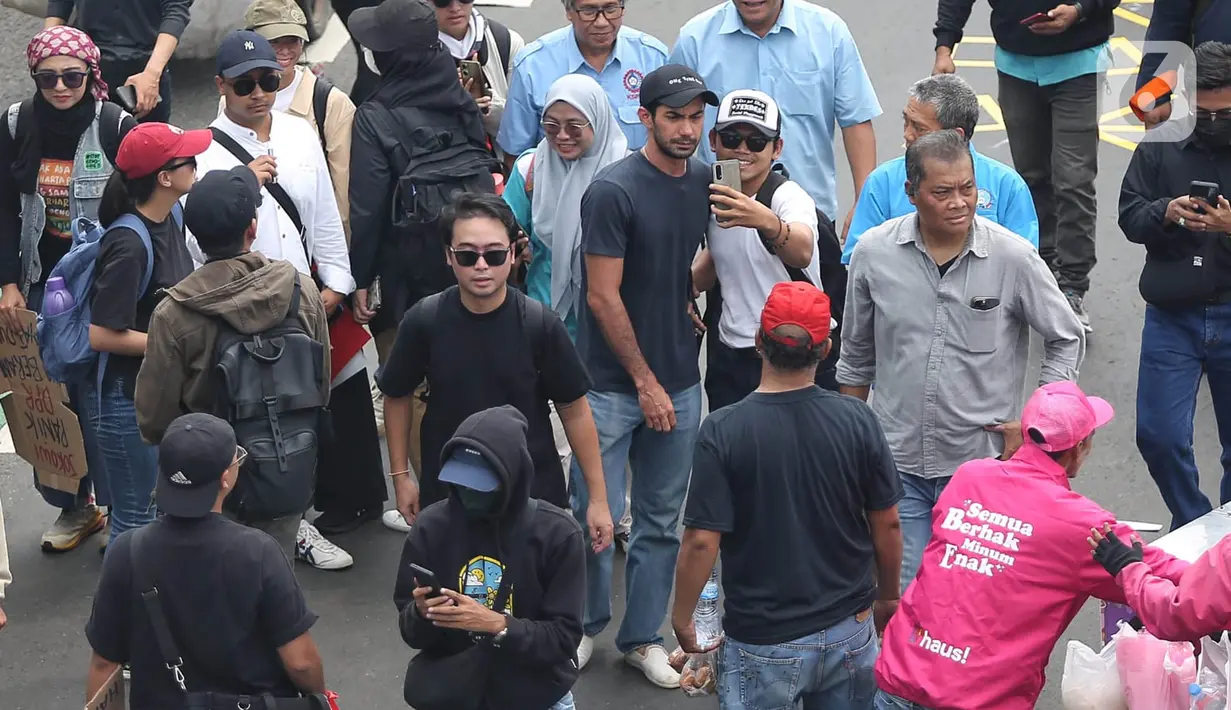Sebelumnya, ia lebih cenderung bersikap hati-hati dalam persoalan politik. (Liputan6.com/Angga Yuniar)