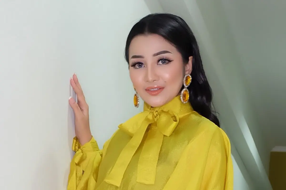 [Bintang] Fitri Carlina