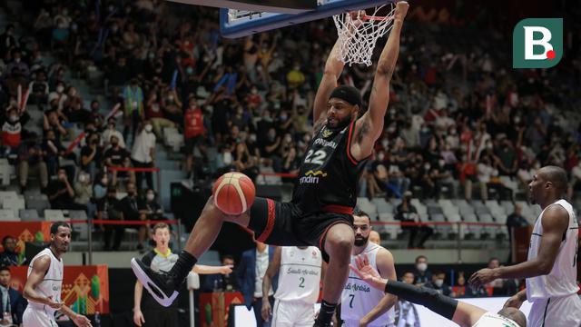 Foto: Aksi-aksi Memukau Marques Bolden Saat Bawa Timnas Basket Indonesia Tenggelamkan Arab Saudi di FIBA Asia Cup 2022