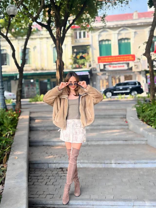 8 Potret Liburan Cinta Laura di Vietnam, Pamer Kemesraan dengan Arya Vasco