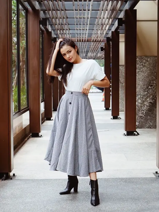 Bicara soal kuliah yang akan dijalani Amanda Rawless, ia memilih salah satu kampus terbaik yang ada di Sydney, Australia. Namun ia belum memberitahu lebih detail terkait pilihannya tersebut. (Instagram/amandarawless)