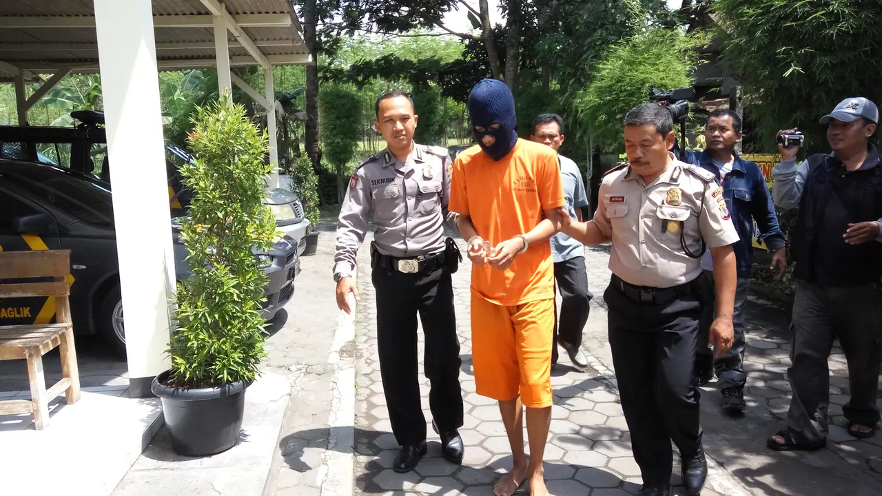Mahasiswa Berkedok Agensi Model Palsu Setubuhi 10 Gadis
