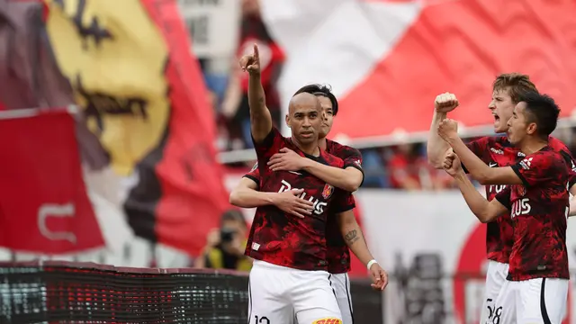 Pemain Urawa Red Diamonds, Thiago Santana