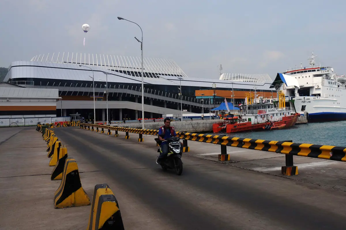 Melihat Megahnya Terminal Penyeberangan Eksekutif Sosoro Merak