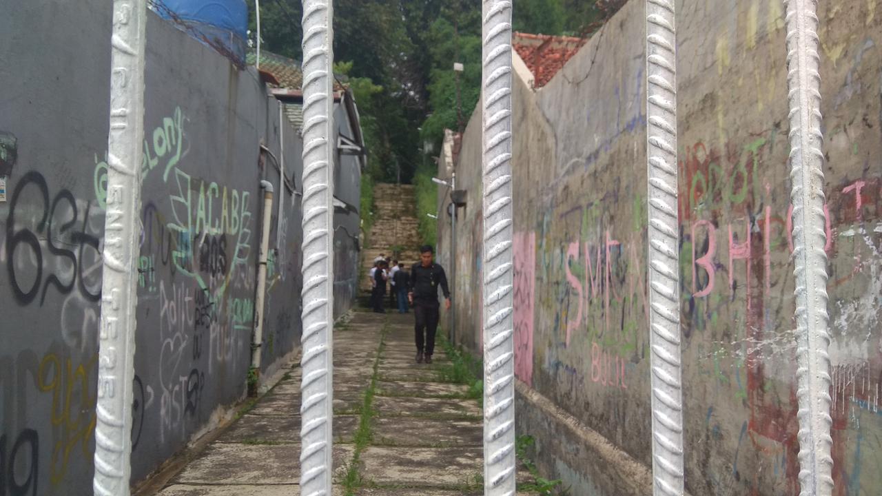 Lokasi penusukan Siswi SMK di Bogor (Liputan6.com/Achmad Sudarno)