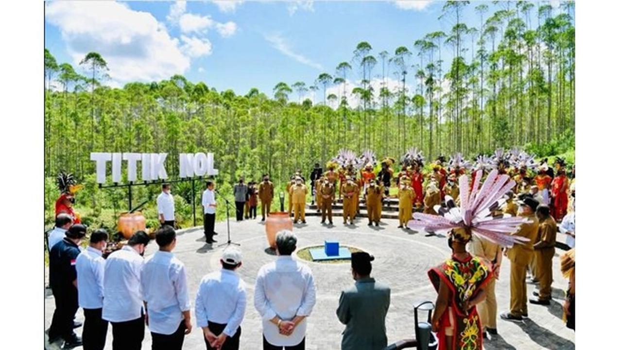 8 Potret Jokowi dan Para Menteri Kemah di Titik 0 Km IKN, Gunakan Tenda Sederhana