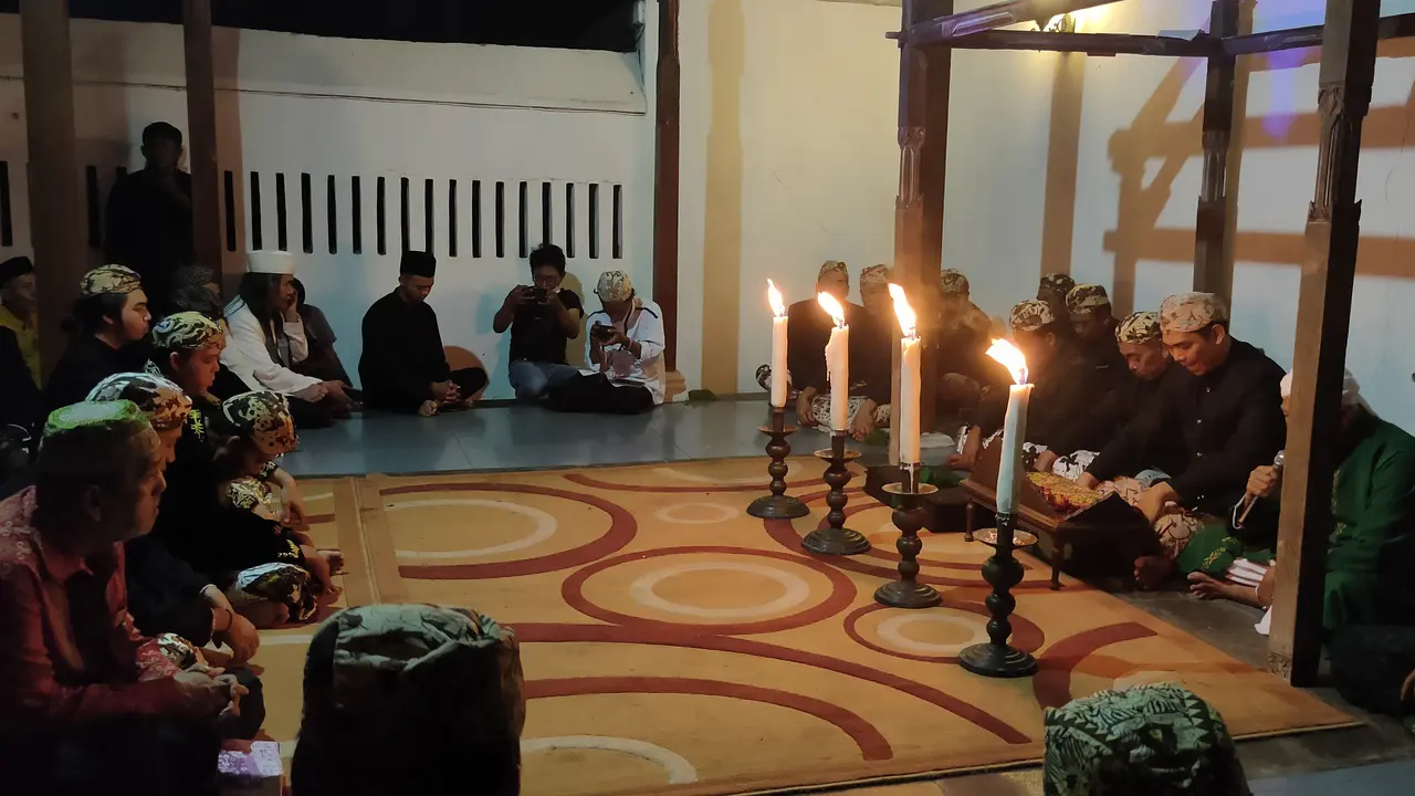 Babad Tanah Cirebon, Tradisi Tiap 1 Muharram Hingga Meneladani Perjuangan Para Leluhur