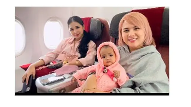 6 Potret Evelyn Nada Anjani saat Asuh Anak Angkat, Curi Perhatian
