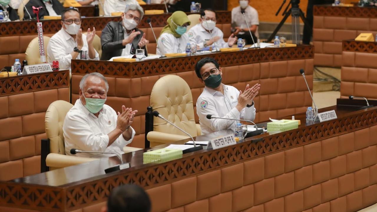 Raker Gus Menteri Bersama Komisi V DPR RI Bahas DIM Revisi UU Jalan