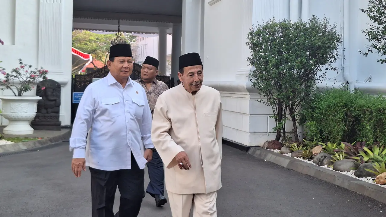 Habib Luthfi dan Prabowo Subianto Temui Jokowi di Istana
