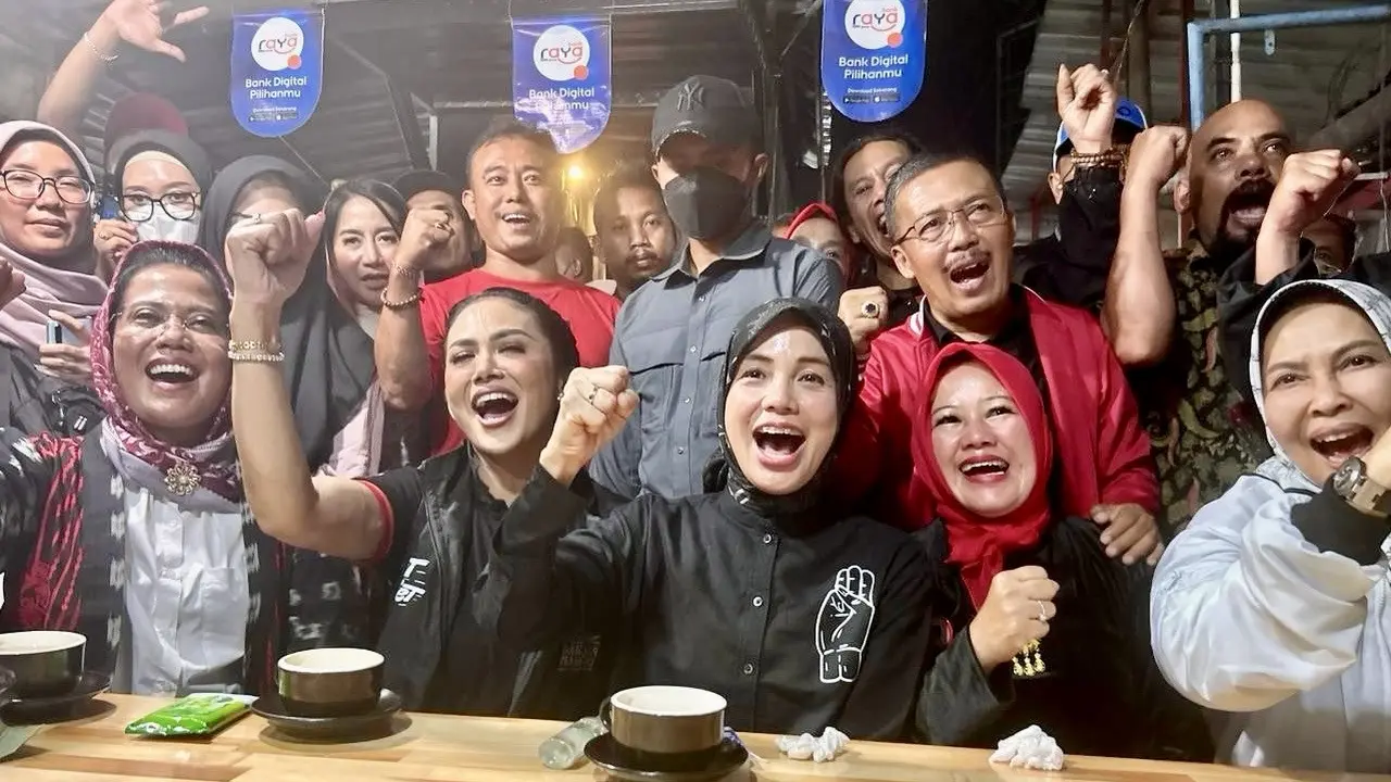 Istri calon presiden nomor urut 3 Ganjar Pranowo, Siti Atikoh Suprianti