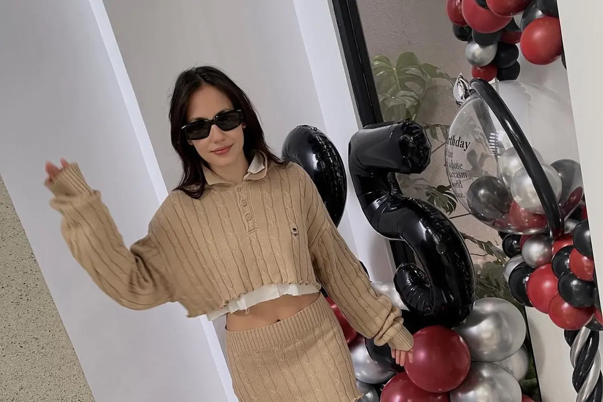 Outfit Old Money Vibes dari Pevita Pearce