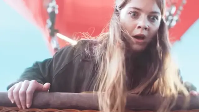 Hera Hilmar sebagai Emmy dalam film Turbulence. (Foto: Dok. Lionsgate/ Grindstone Entertainment Group)