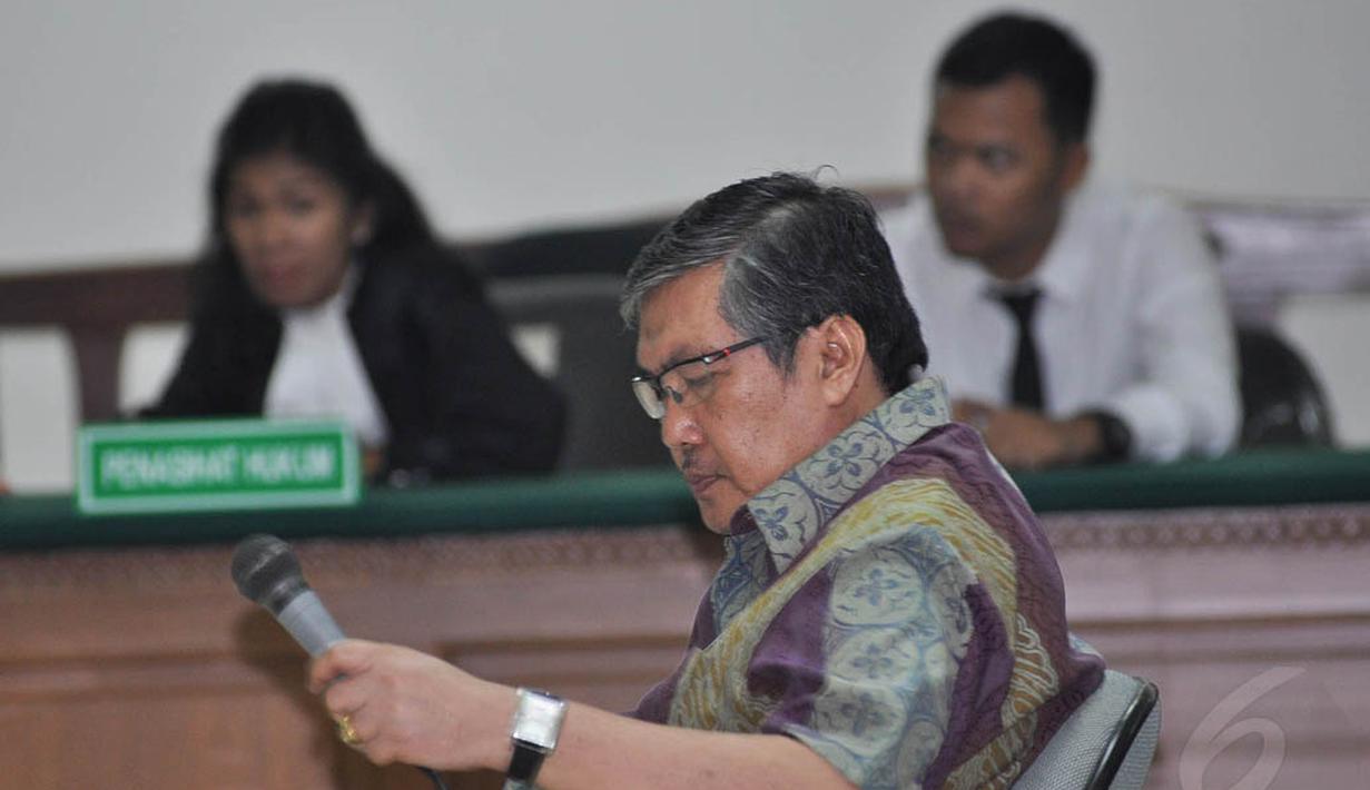 Syahrul Raja Sampurnajaya divonis delapan tahun penjara dan denda sebesar Rp 800 juta, Jakarta, Rabu (12/11/2014). (Liputan6.com/Miftahul Hayat)