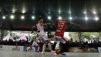 Pemain Doby MCW Banten saat pertandingan melawan Surya Futsal pada laga Super Soccer Futsal Battle di Summarecon Mall Serpong, Sabtu (29/09/2018). Doby MCW Banten takluk 2-8 dari Surya Futsal. (Bola.com/M Iqbal Ichsan)