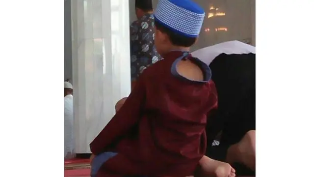 10 Aksi Kocak Anak-anak ini Bikin Kangen Masa Kecil