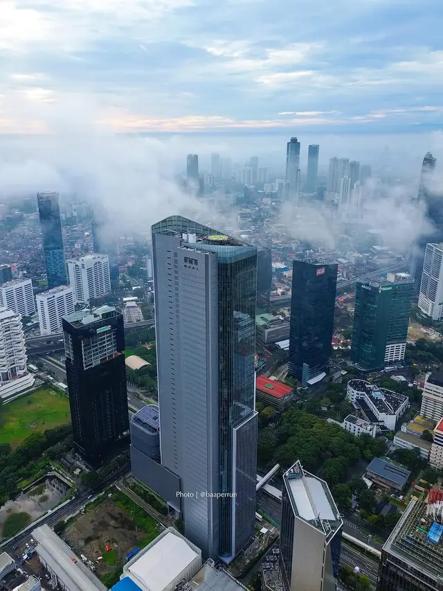 Jakarta Berkabut