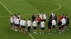 Jelang laga kontra Aljazair, Timnas Jerman menggelar sesi latihan di Stadion Beira-Rio, Porto Alegre, (29/6/2014). (REUTERS/Henry Romero)