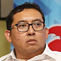 Fadli Zon lahir di Jakarta, 1 Juni 1971. Saat ini menjabat sebagai Wakil Ketua Dewan Perwakilan Rakyat Republik Indonesia