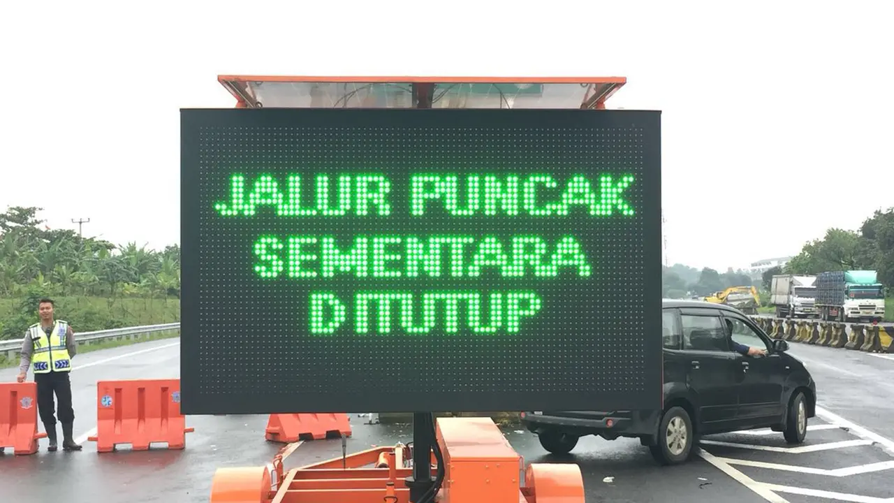Longsor Puncak, Dua Orang Tewas, Empat Masih Belum Ditemukan