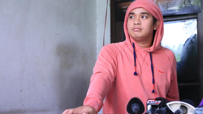 Ekspresi Billy Syahputra Saat Tonton Video Ijab Kabul 