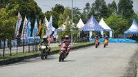 Yamaha Cup Race kembali digelar di Riau, tepatnya di Sport Centre Rumbai, Pekanbaru pada 17 hingga 18 Mei 2025.
