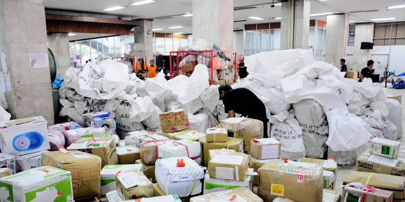 Awal Puasa, Kantor Pos Banjir Order Kirim Paket