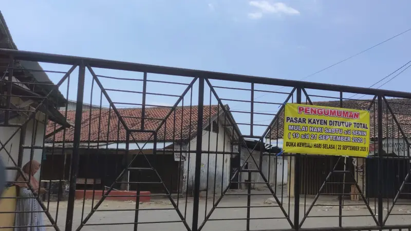 Pasar Kayen, Kabupaten Pati, ditutup total sementara setelah 2 orang pedagang meninggal dunia (Liputan6.com/Ahmad Adirin)