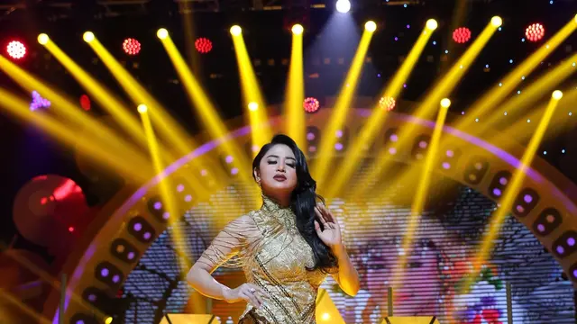 [Bintang] Dewi Perssik