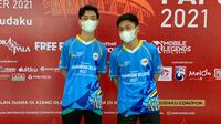 M. Riza Alfiqri dan Rommy Hadiwijaya wakil provinsi Kalimantan Selatan melaju ke grand final eFootball PES 2021. (Liputan6.com/ Yuslianson)